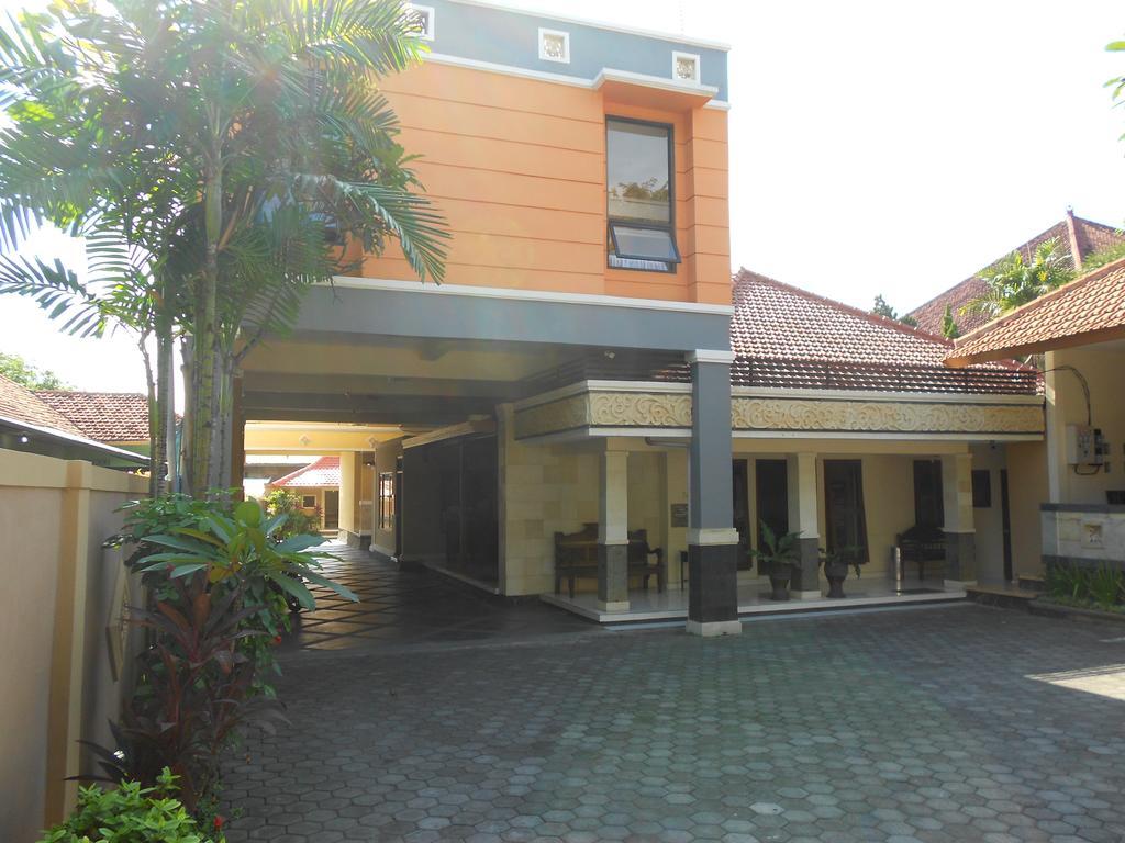 Hotel Grand Wijaya Singaraja Zewnętrze zdjęcie