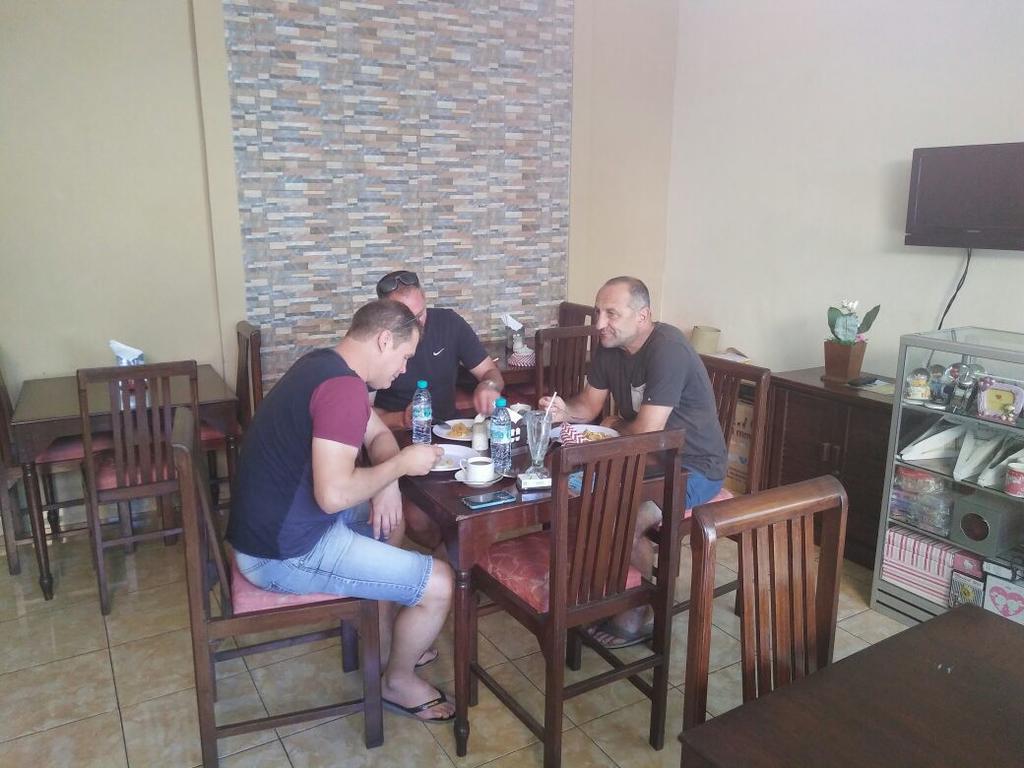 Hotel Grand Wijaya Singaraja Zewnętrze zdjęcie