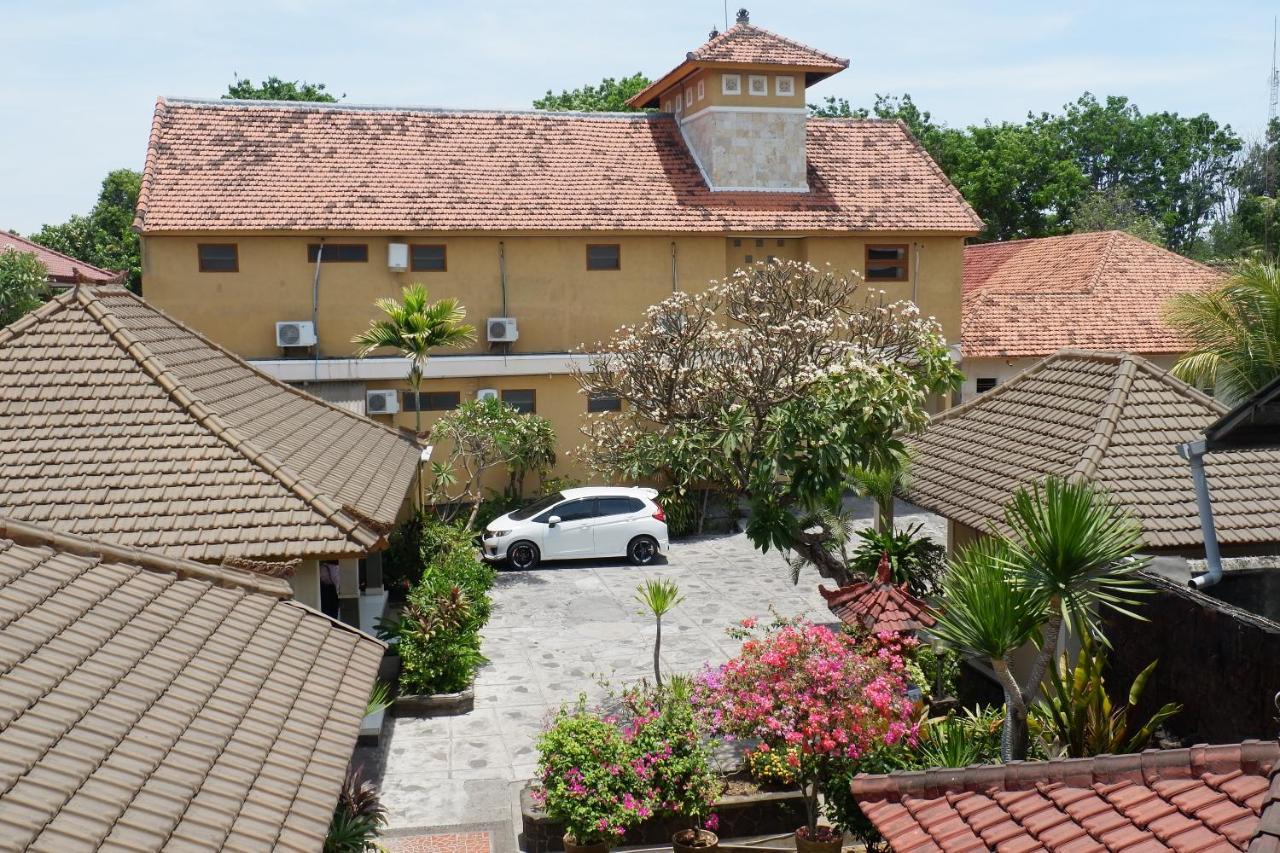 Hotel Grand Wijaya Singaraja Zewnętrze zdjęcie